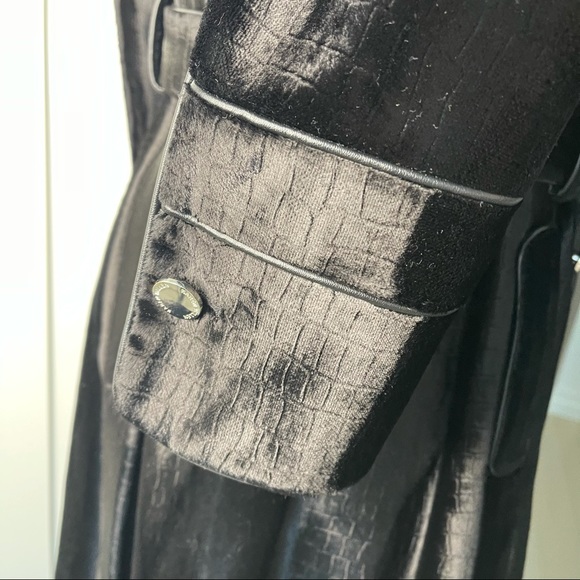 Karen Millen Black Glossy Faux Fur Trench Coat Silver Belted Lined Mob Wife - Picture 7 of 17